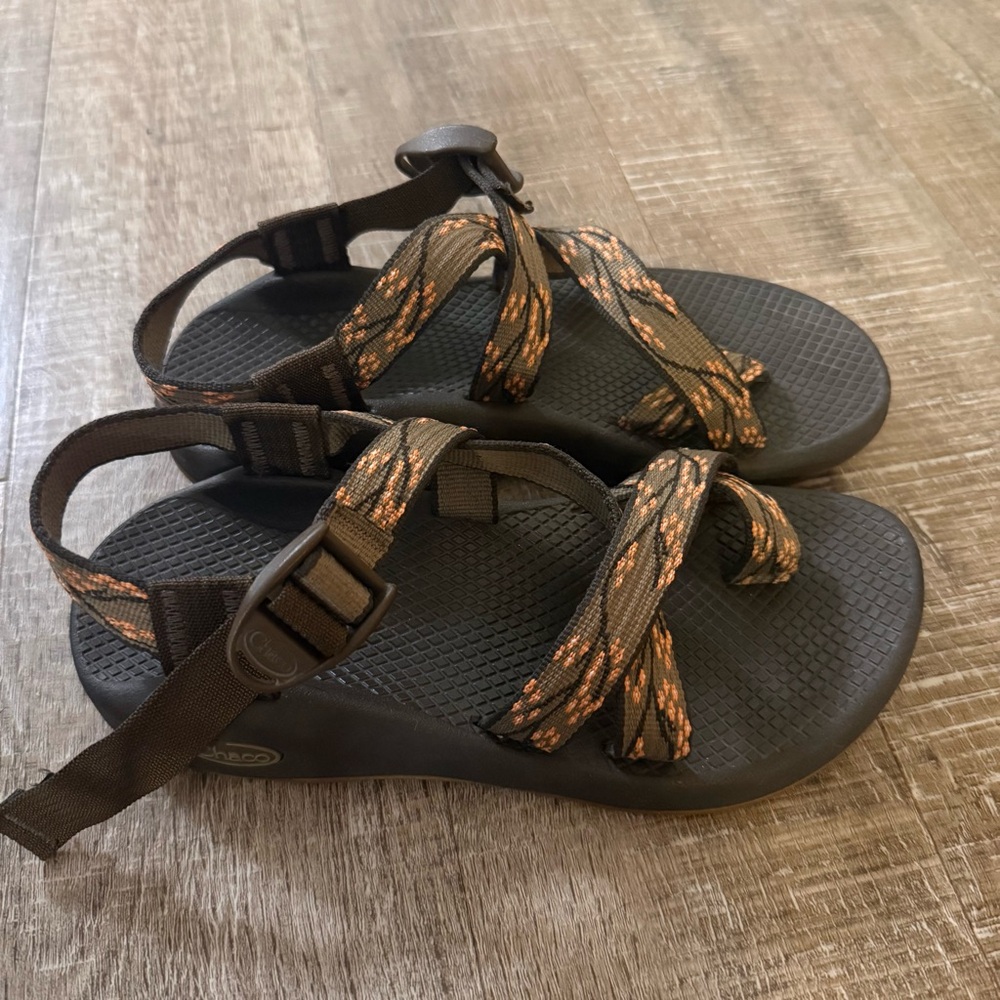Chaco Z2 Yampa Brown and Orange Coral Flower Cherry Blossom Neutral Sandals - Picture 3 of 8